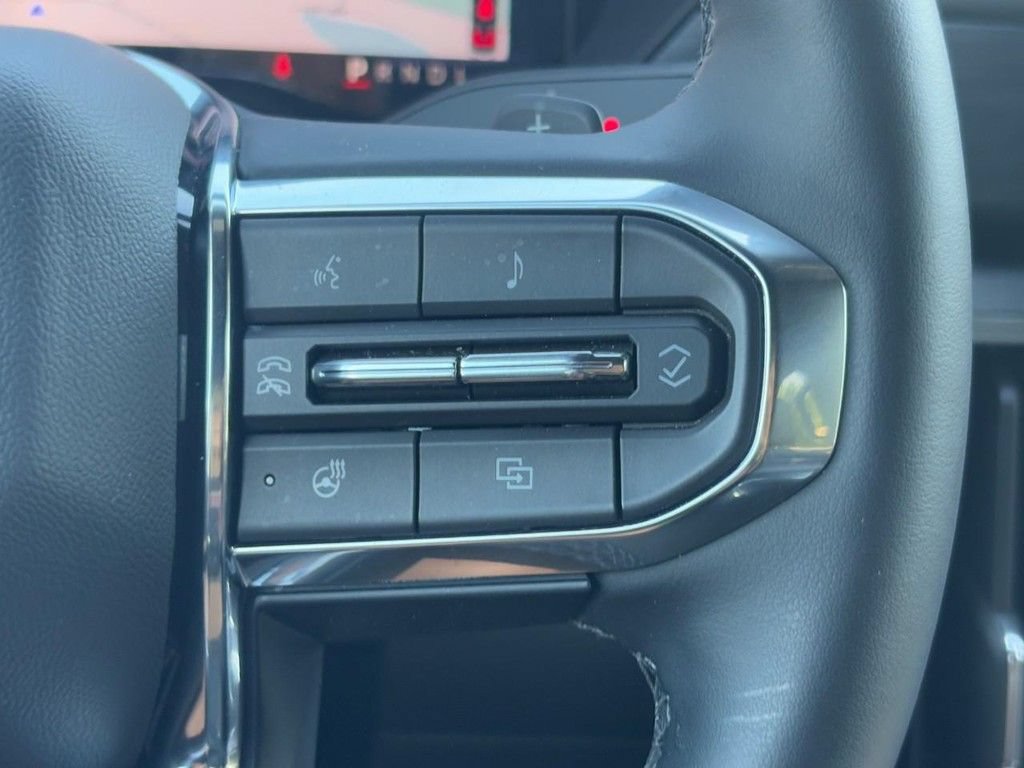 New 2025 GMC Acadia Elevation w/ Elevation Premium Package FWD image 19