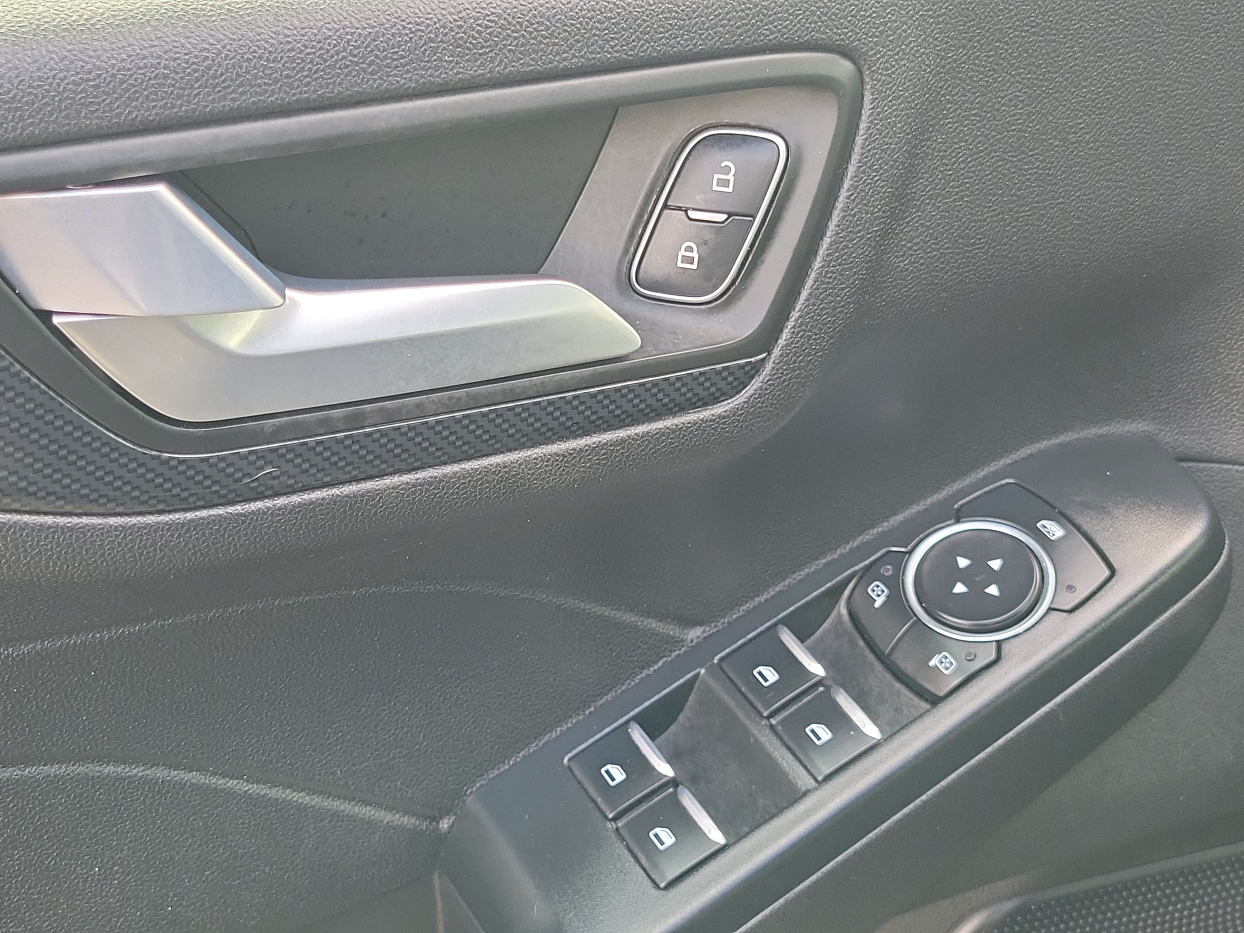 Used 2025 Ford Escape ST-Line FWD image 20
