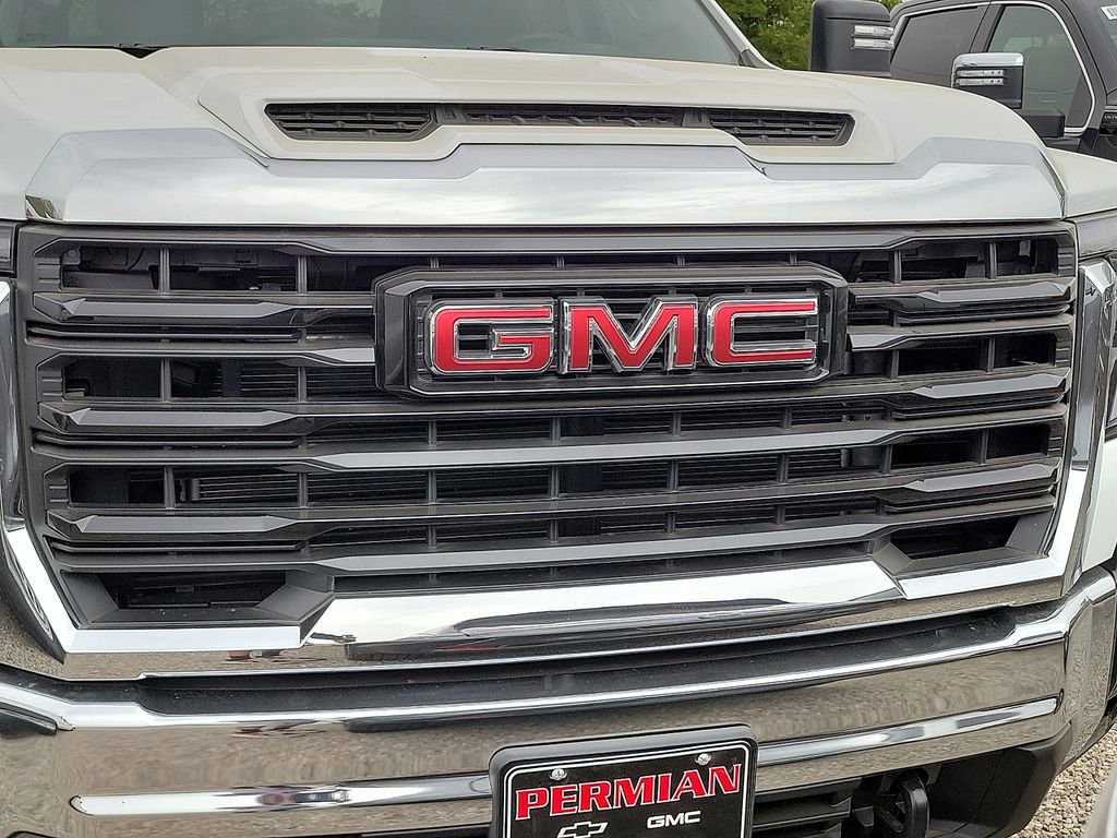 New 2026 GMC Sierra 3500 Pro AWD/4WD image 6