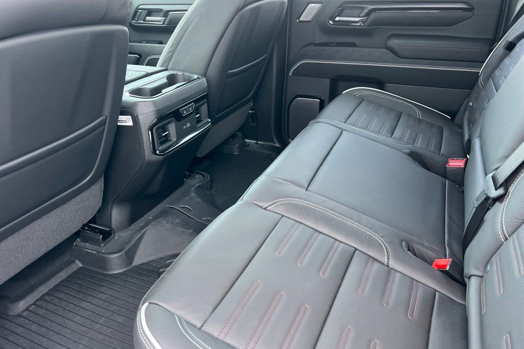 New 2026 GMC Sierra 2500 AT4X w/ AT4X AEV Edition image 9