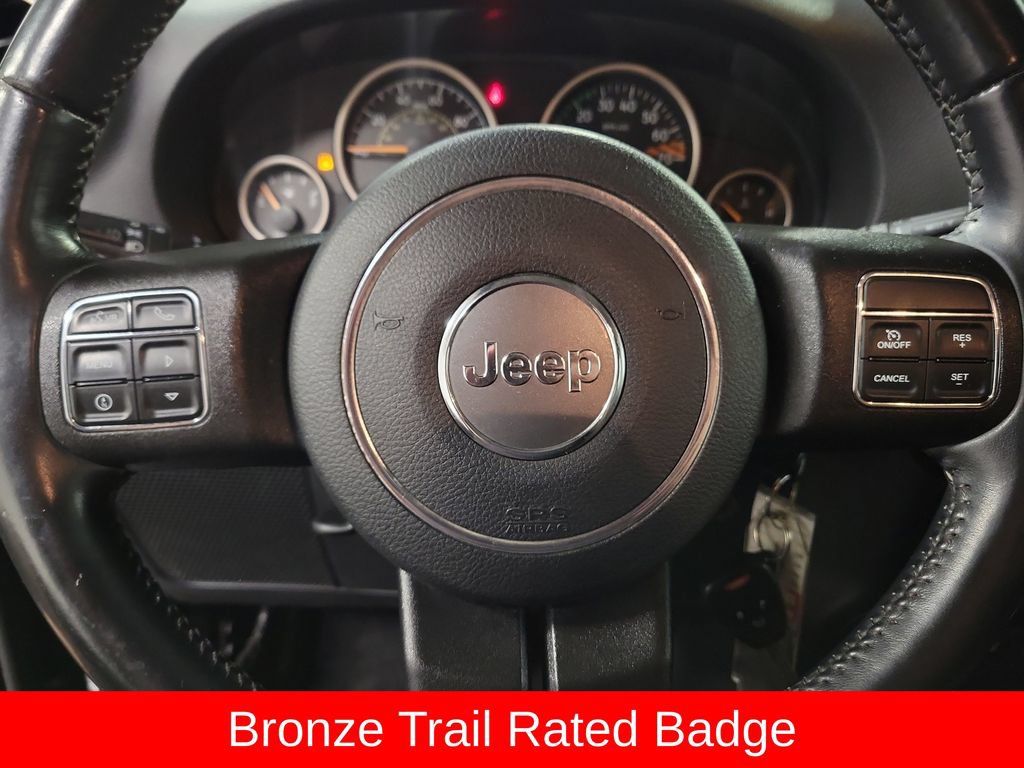 Used 2016 Jeep Wrangler Unlimited Sahara AWD/4WD image 22