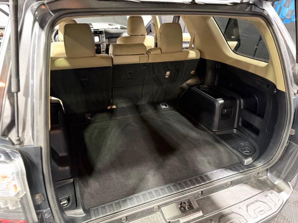 Used 2016 Toyota 4Runner SR5 image 18
