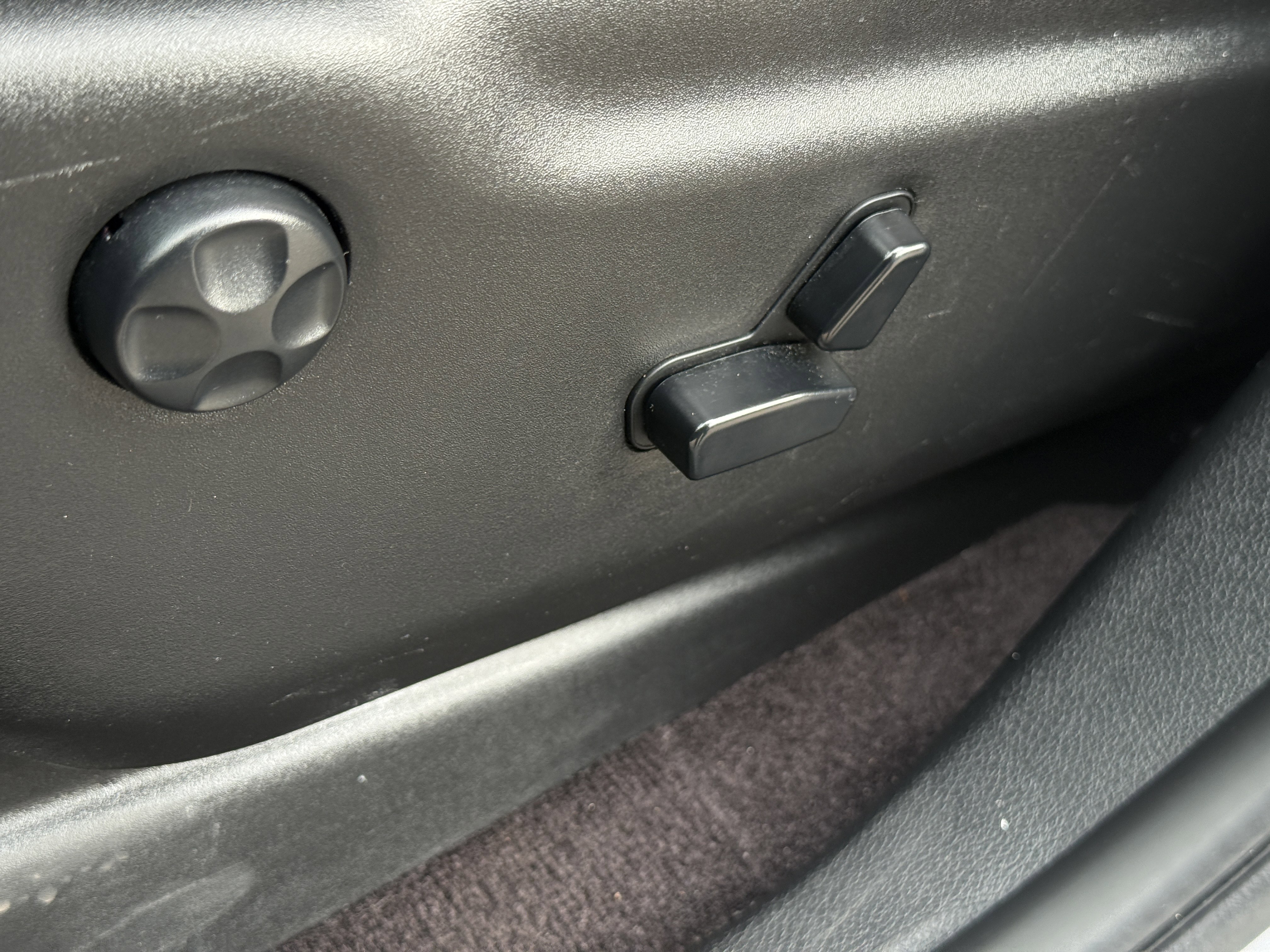 Used 2019 Dodge Durango SXT image 26