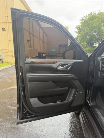 Used 2022 Chevrolet Suburban Premier AWD/4WD image 21