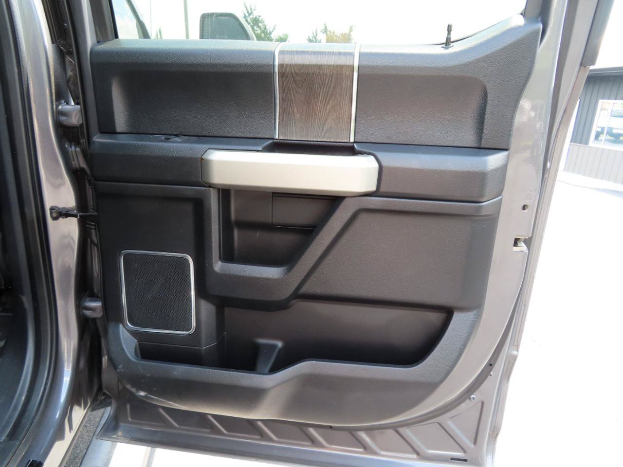Used 2021 Ford F250 Lariat AWD/4WD image 36