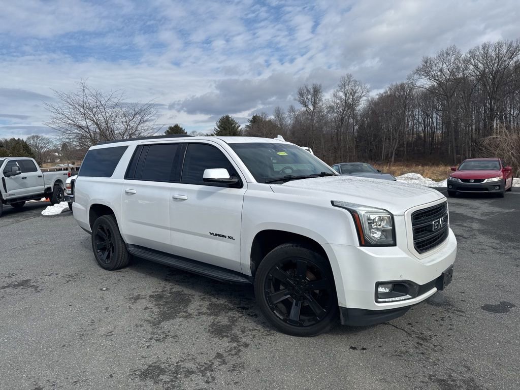 Used 2019 GMC Yukon XL SLT w/ Graphite Performance Edition image 1