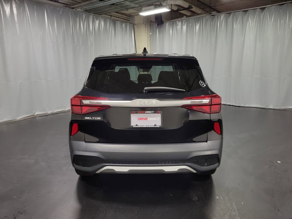 Used 2022 Kia Seltos LX AWD/4WD image 7