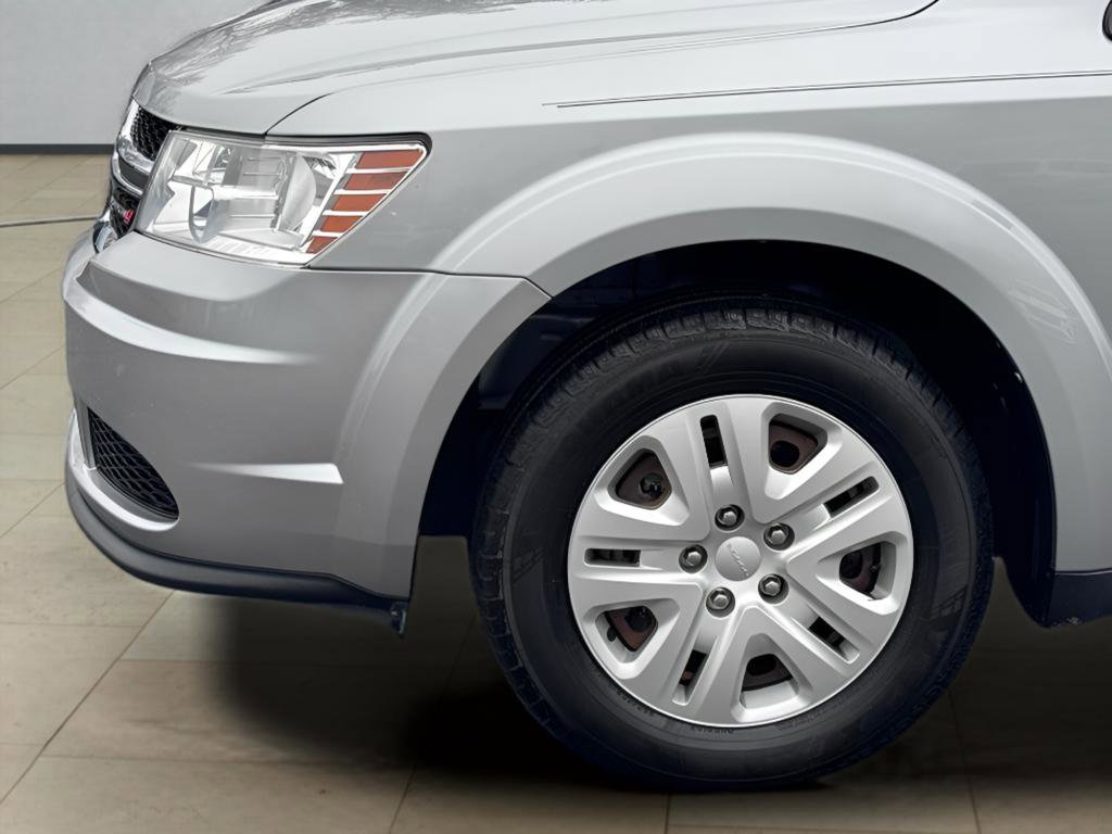 Used 2017 Dodge Journey SE image 33