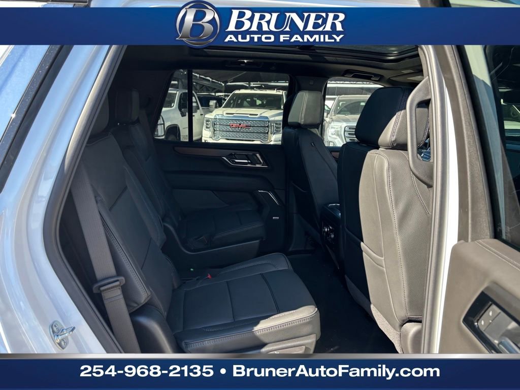 New 2026 GMC Yukon Denali w/ Sun & Power Step Package image 19