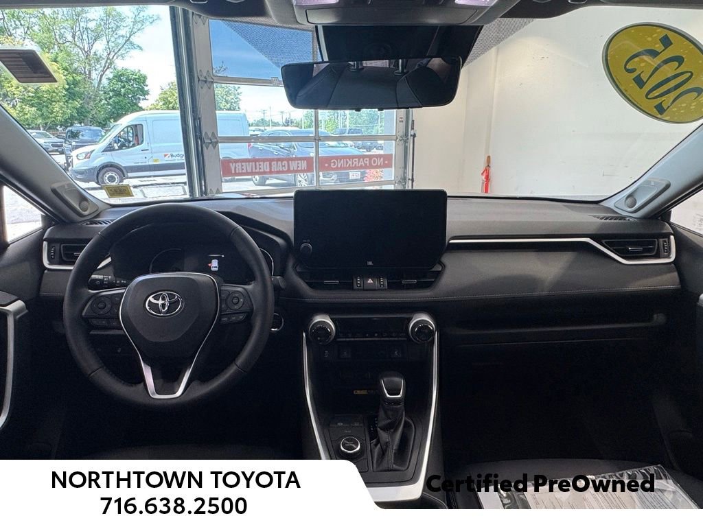 Used 2025 Toyota RAV4 XLE Premium w/ Weather Package AWD/4WD image 15