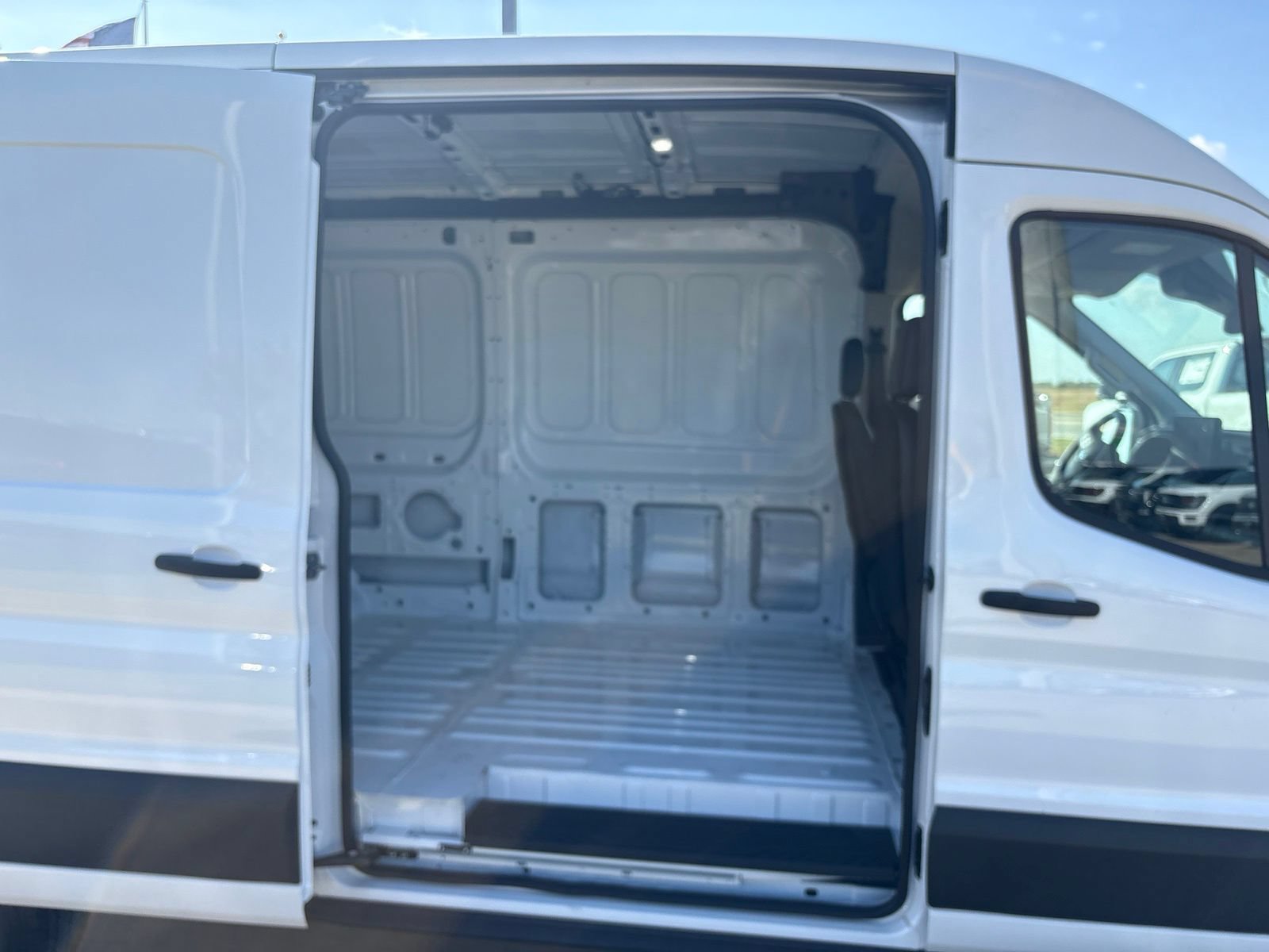 New 2026 Ford Transit 250 148 Medium Roof RWD image 12