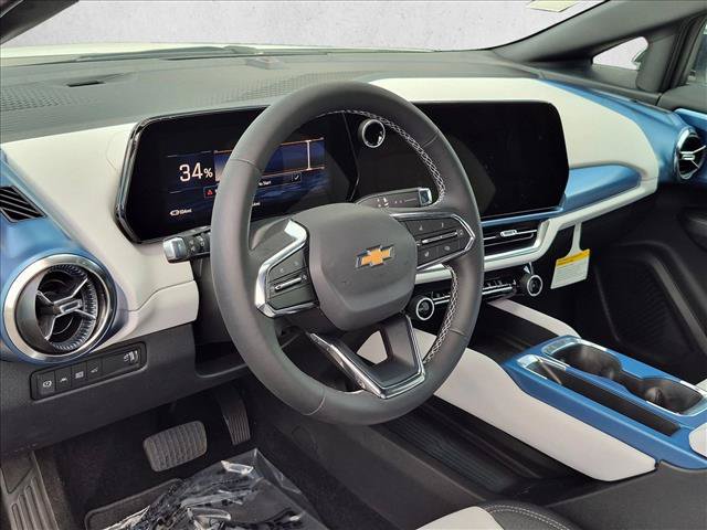 New 2026 Chevrolet Equinox EV LT AWD/4WD video 3