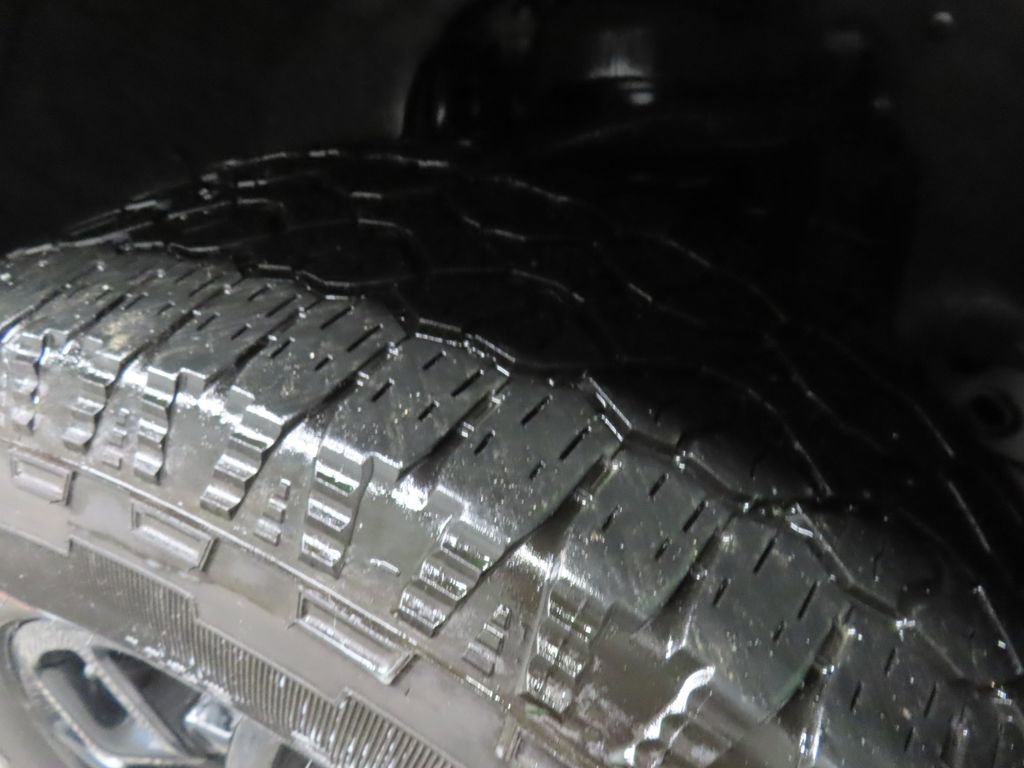 Used 2023 Ford F150 XLT w/ Trailer Tow Package image 8