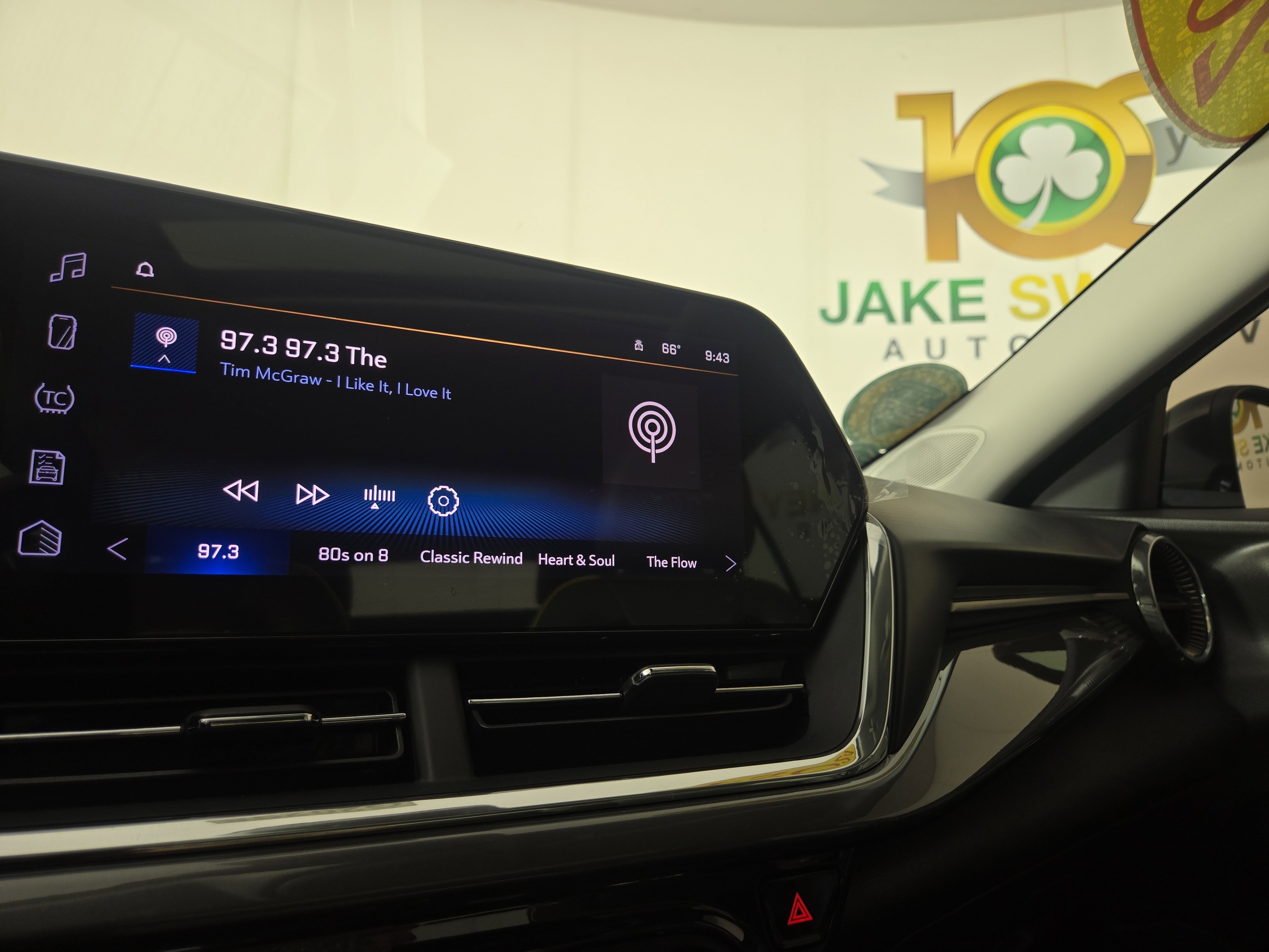 Certified 2024 Chevrolet Trax ACTIV w/ Sunroof Package FWD image 19