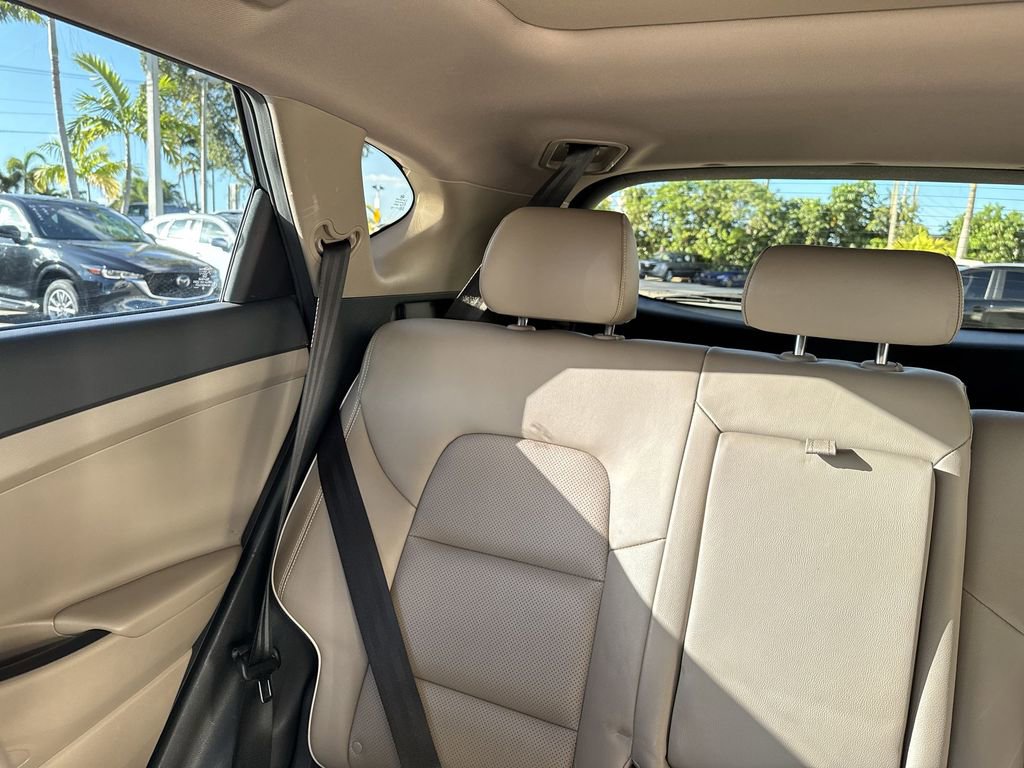 Used 2019 Hyundai Tucson Ultimate w/ Cargo Package image 18