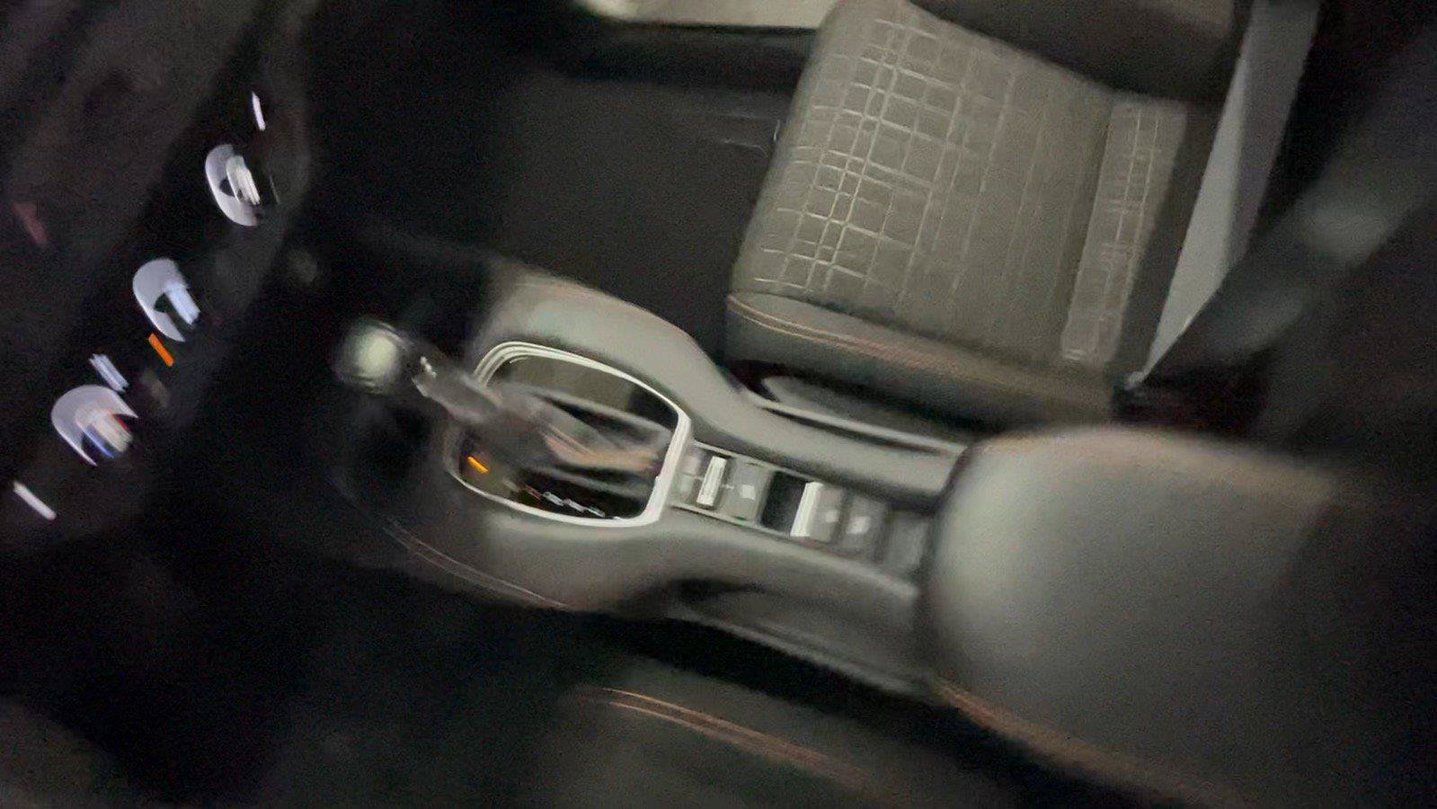 Certified 2025 Honda HR-V Sport image 39