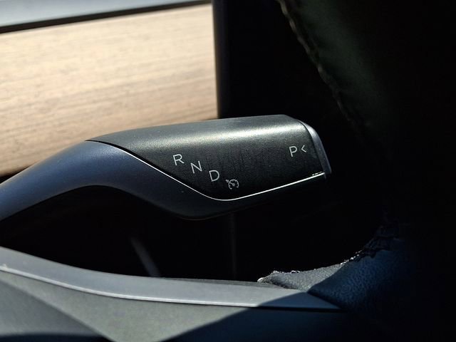 Used 2020 Tesla Model 3 Long Range AWD/4WD image 18