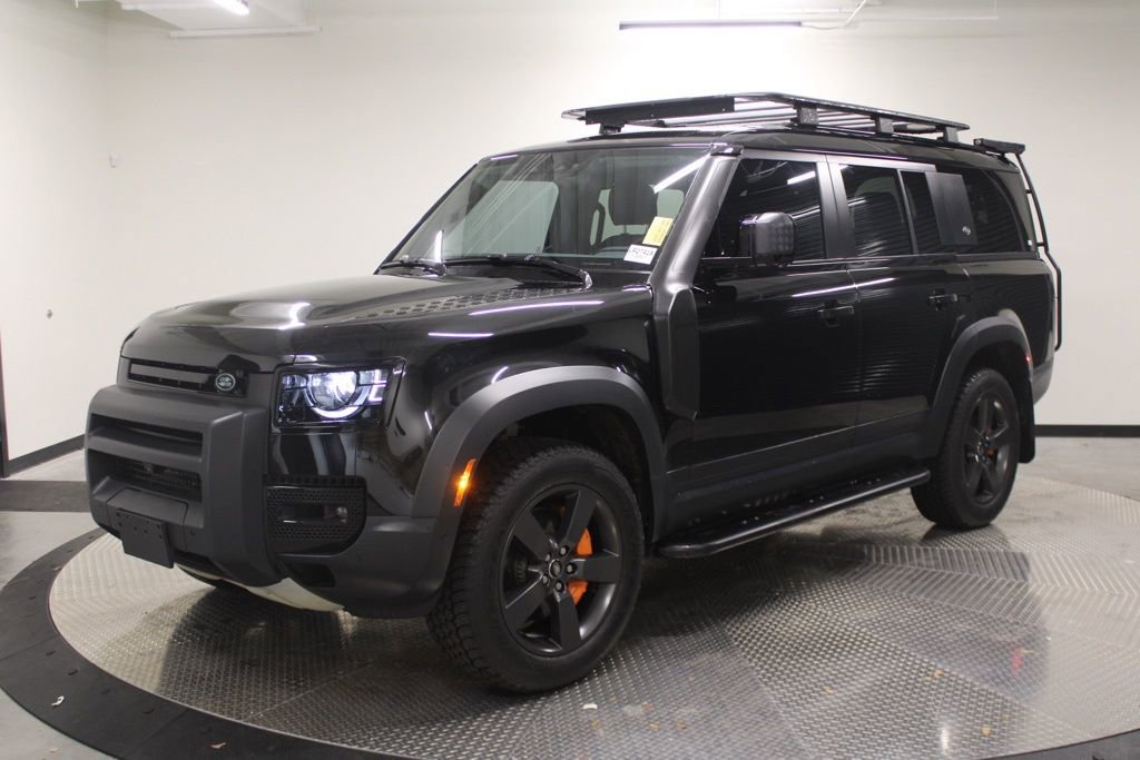 Used 2023 Land Rover Defender 130 SE image 1