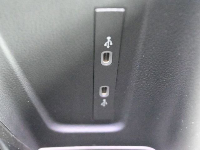 New 2026 Volkswagen Tiguan SE R-Line image 4