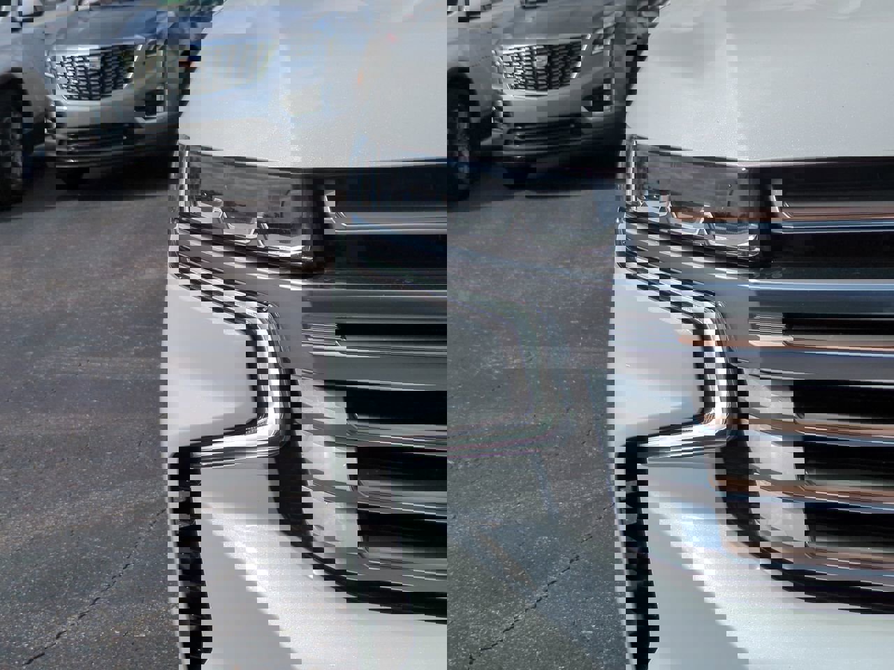 Used 2021 Chevrolet Suburban High Country w/ Premium Package image 10