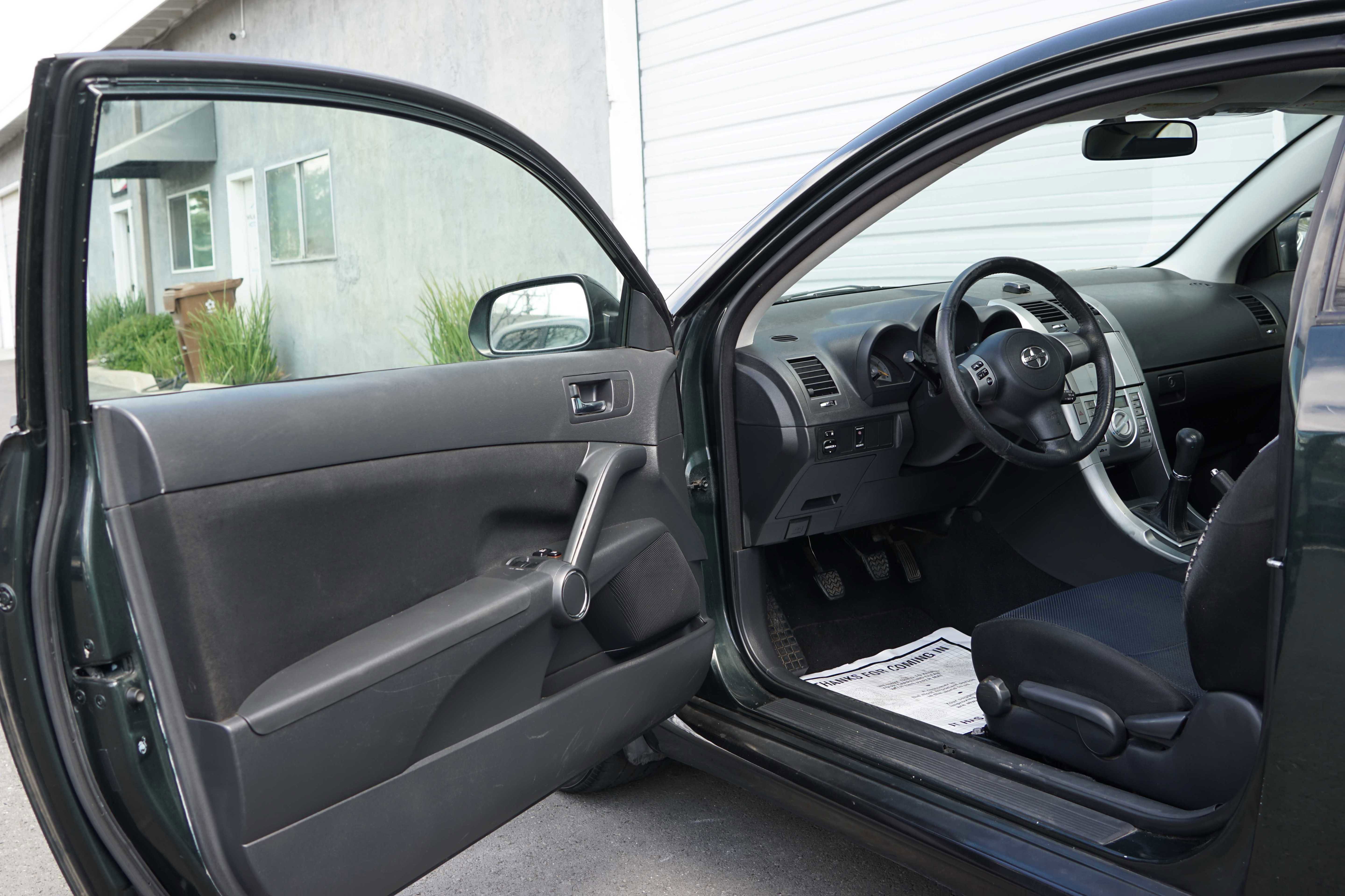 Used 2006 Scion tC image 32