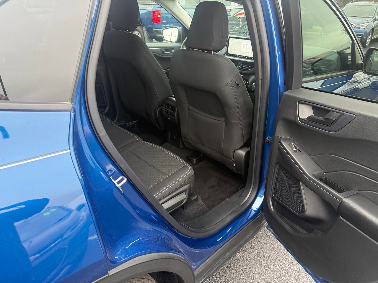 Used 2023 Ford Escape Active w/ Tech Pack #1 AWD/4WD image 9