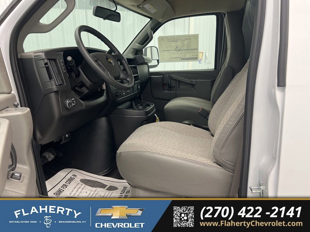 New 2026 Chevrolet Express 2500 w/ Driver Convenience Package image 9