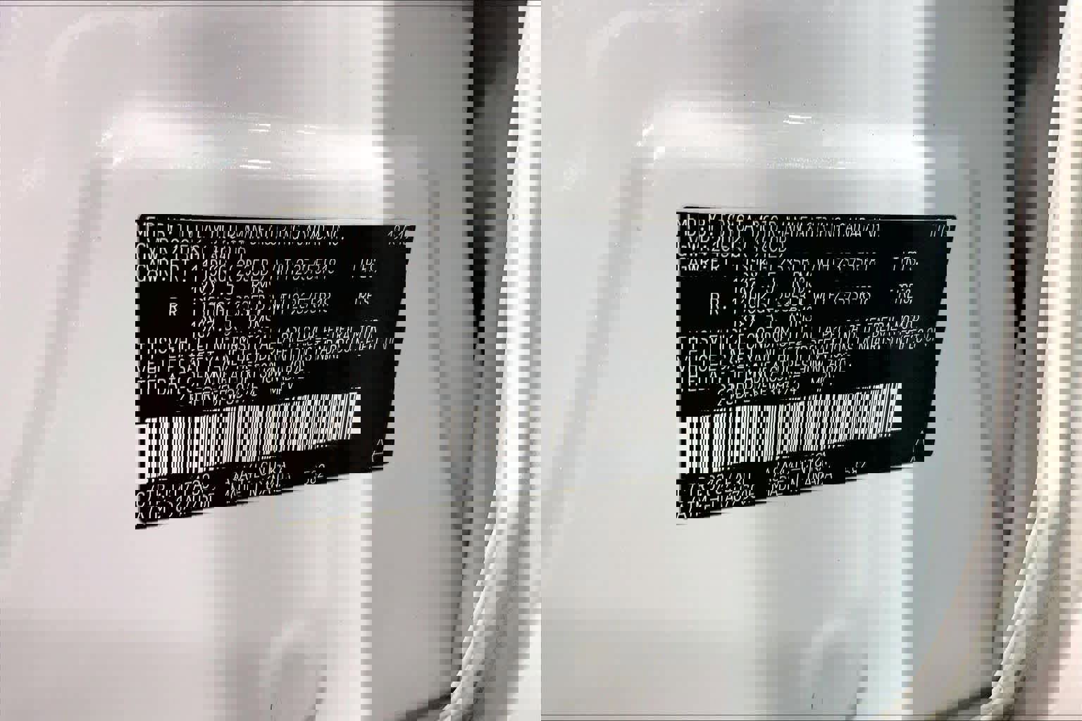 Used 2015 Toyota RAV4 Limited w/ Technology Package image 37