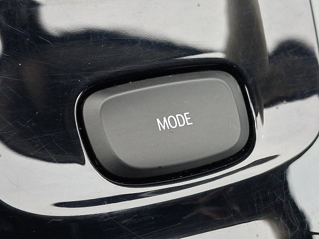 Used 2021 Buick Envision Essence AWD/4WD image 24