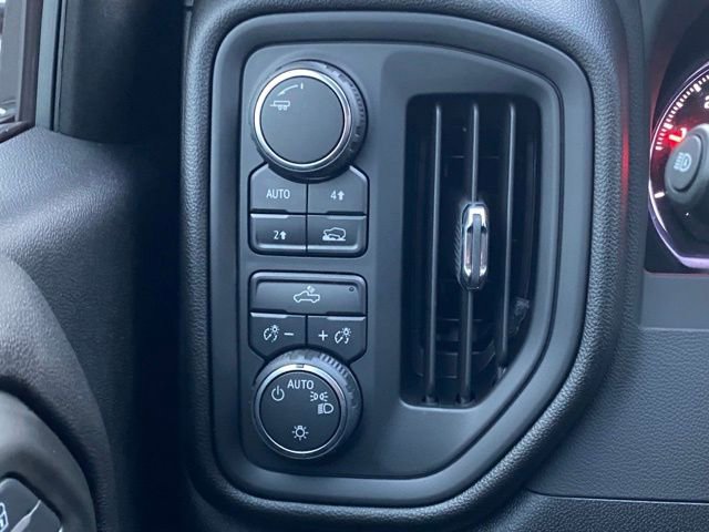 Certified 2025 Chevrolet Silverado 1500 Custom image 22