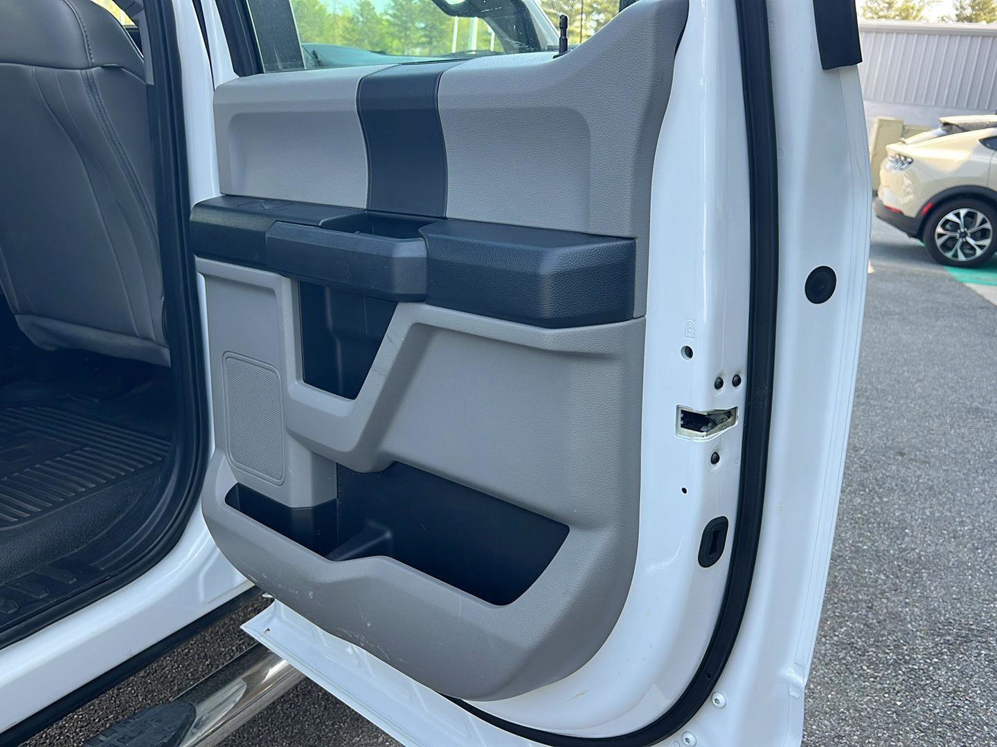 Used 2019 Ford F350 XL w/ Power Equipment Group image 14