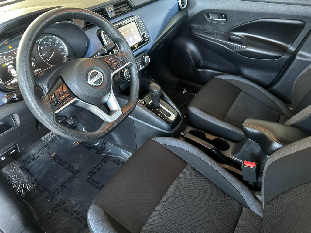 Used 2023 Nissan Versa SV FWD image 9