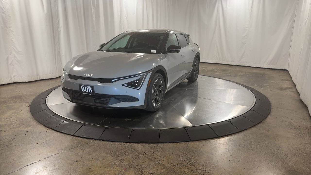 New 2025 Kia EV6 Light image 4