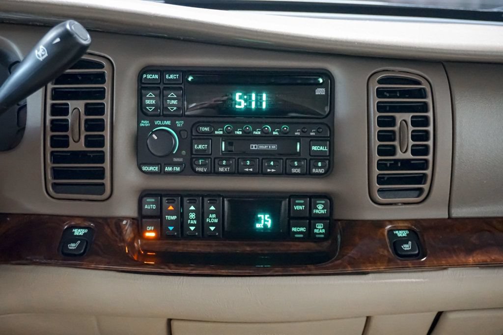 Used 2004 Buick Park Avenue Ultra w/ Ultra Luxury Package FWD image 23
