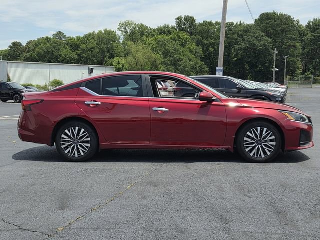 Used 2024 Nissan Altima 2.5 SV w/ SV Premium Package FWD image 6