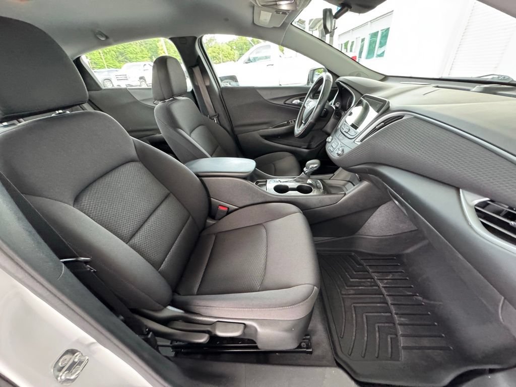 Used 2023 Chevrolet Malibu LS FWD image 16