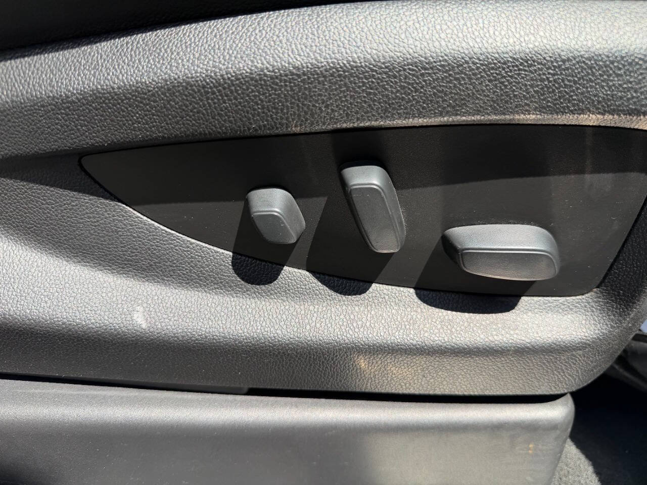 Used 2019 Chevrolet Suburban 3500 LT AWD/4WD image 47