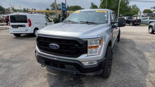 Used 2022 Ford F150 XLT w/ Equipment Group 301A Mid AWD/4WD image 5
