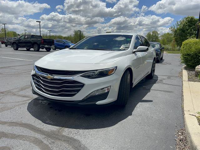 Used 2022 Chevrolet Malibu LT FWD image 3