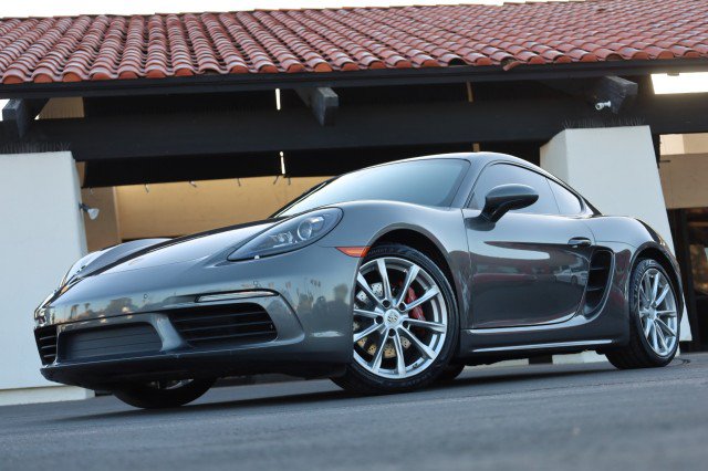 Used 2018 Porsche 718 Cayman RWD image 48
