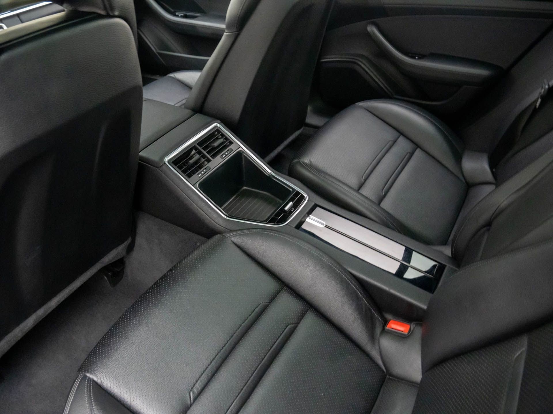 Used 2022 Porsche Panamera 4S image 18