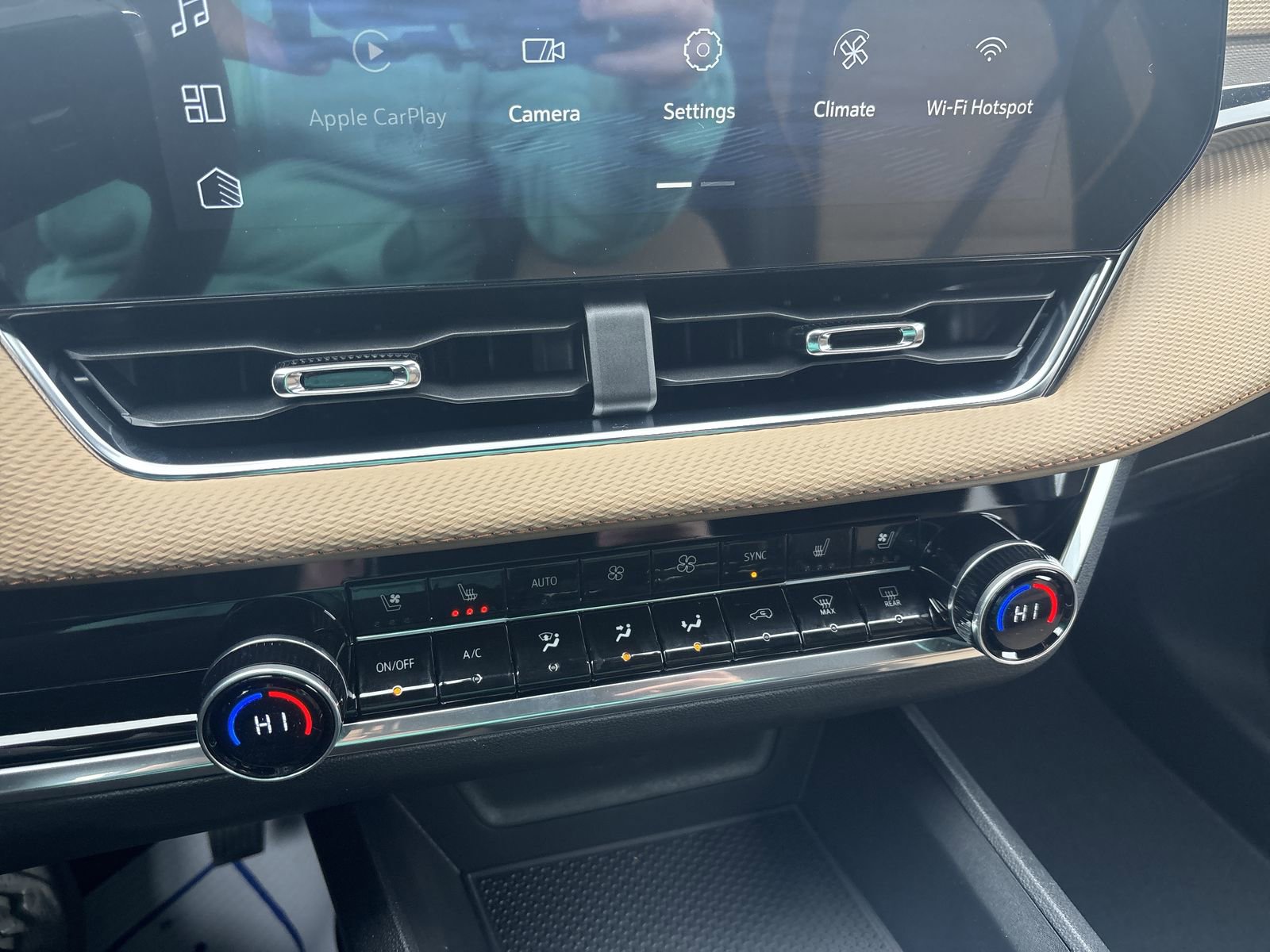 New 2026 Chevrolet Equinox ACTIV w/ Convenience Package III image 21
