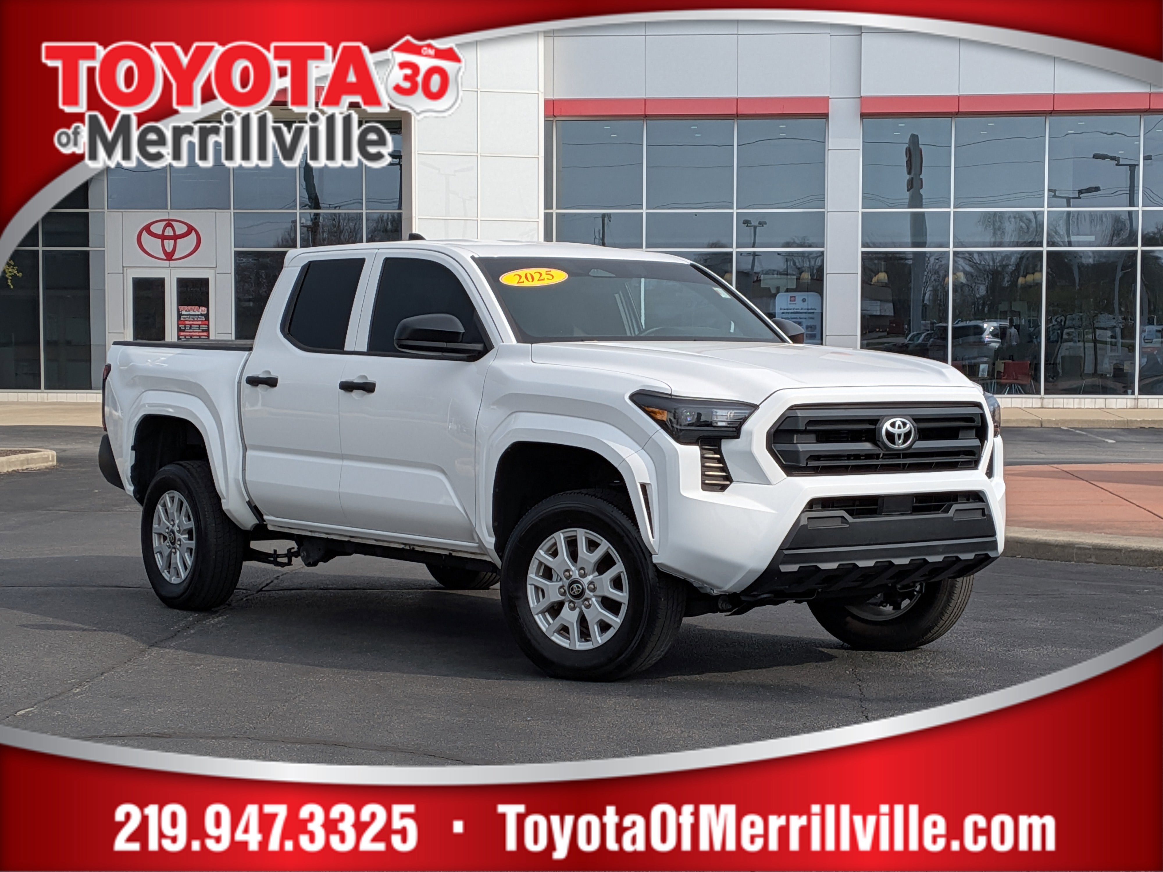 Used 2025 Toyota Tacoma SR image 1