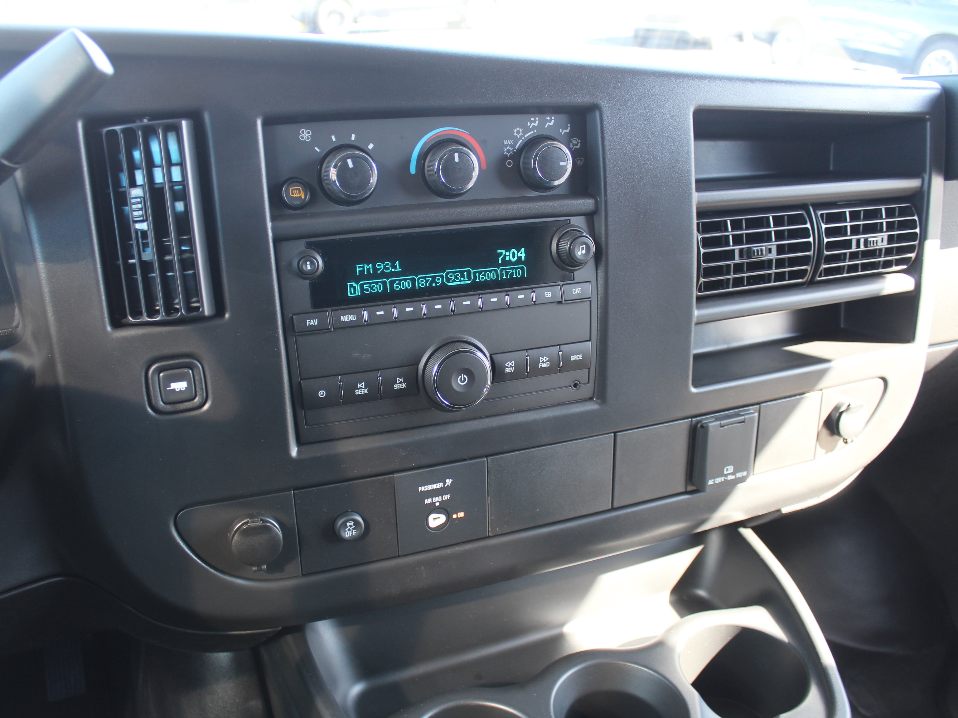 New 2026 Chevrolet Express 2500 image 12