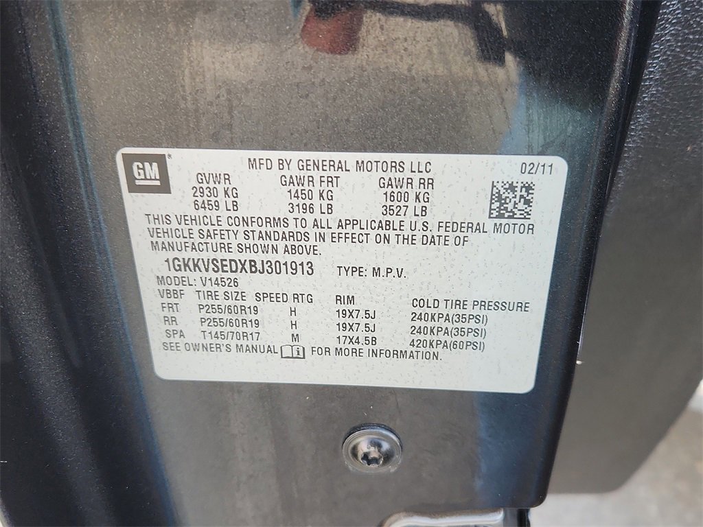 Used 2011 GMC Acadia SLT w/ LPO, 'HIT The Road' Package image 22