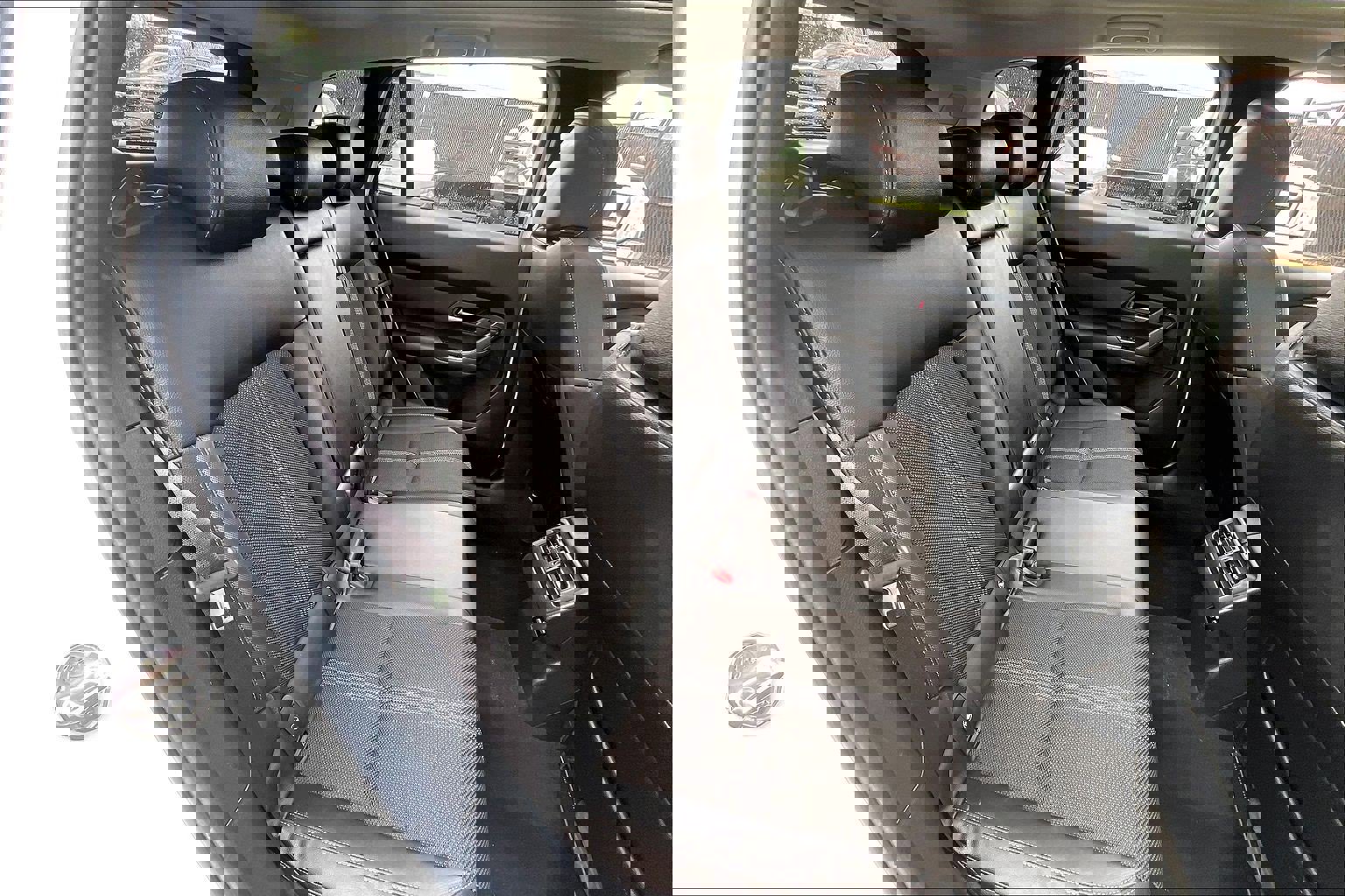 Used 2024 MAZDA CX-50 AWD 2.5 S w/ Weather Package image 32