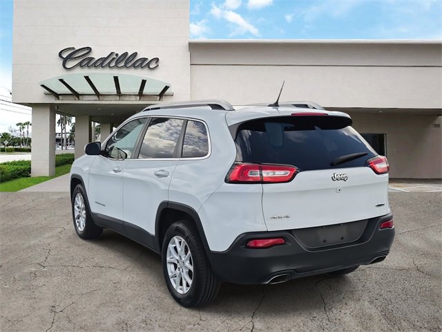 Used 2015 Jeep Cherokee Latitude w/ Cold Weather Group image 3