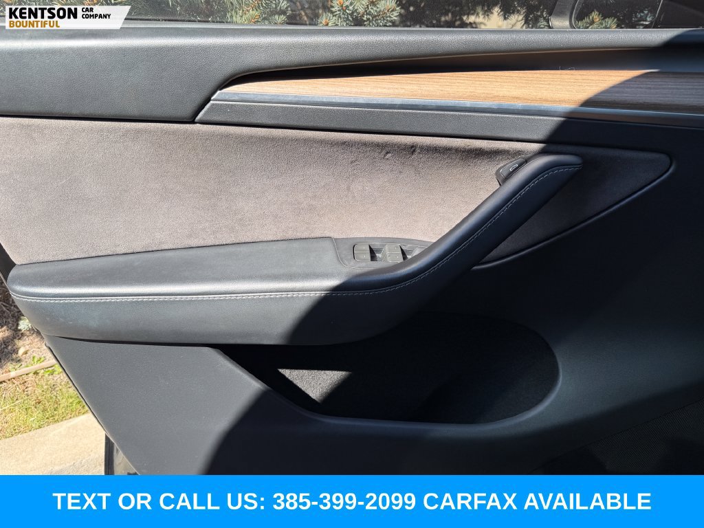 Used 2024 Tesla Model Y Performance AWD/4WD image 15