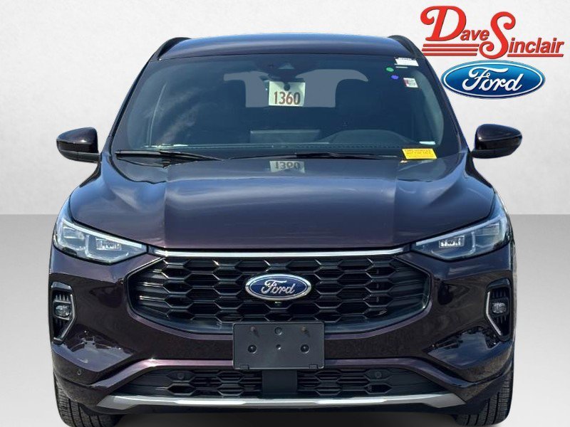 Used 2023 Ford Escape ST-Line Elite image 2