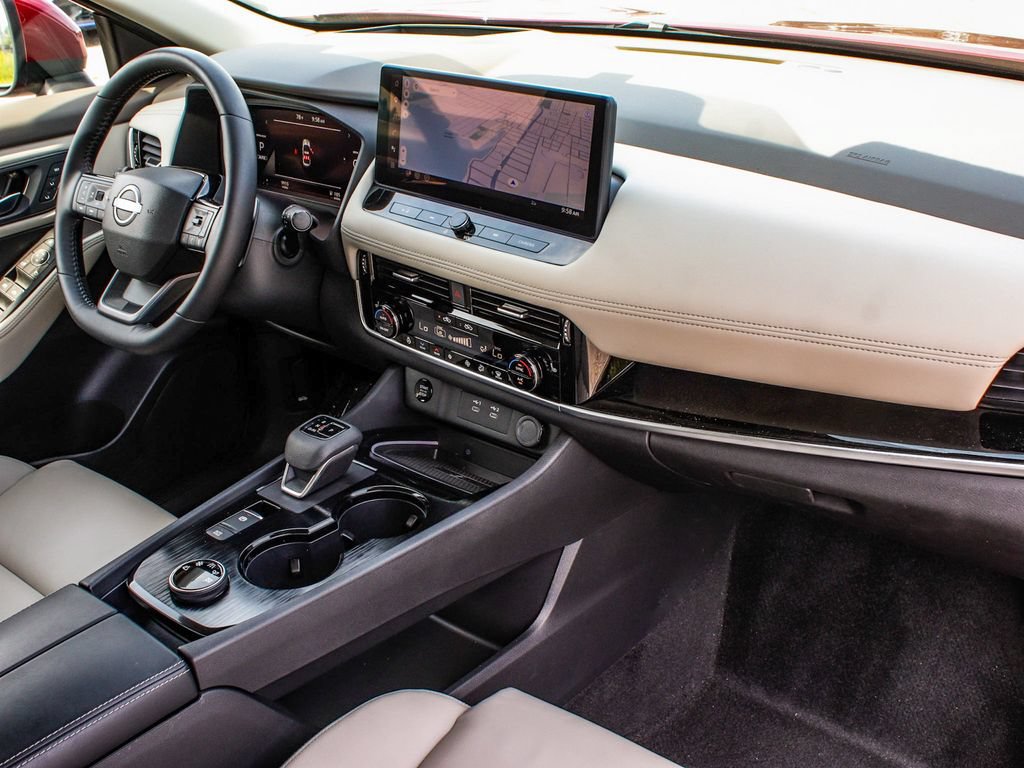 Used 2025 Nissan Rogue SL w/ SL Premium Package AWD/4WD image 43